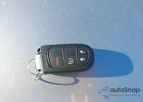 2015 Jeep Cherokee Limited z USA, uszkodzony, nr VIN 1C4PJMDS7FW727821